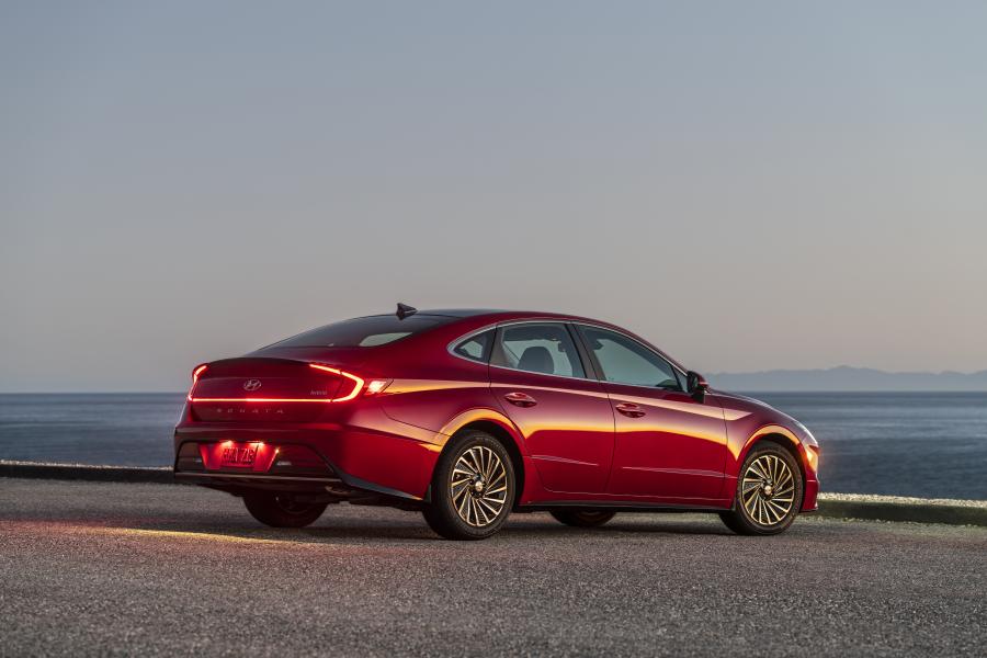  Hyundai Sonata Hybrid (DN8) 2020 года  (NA) (фото 4 из 58)